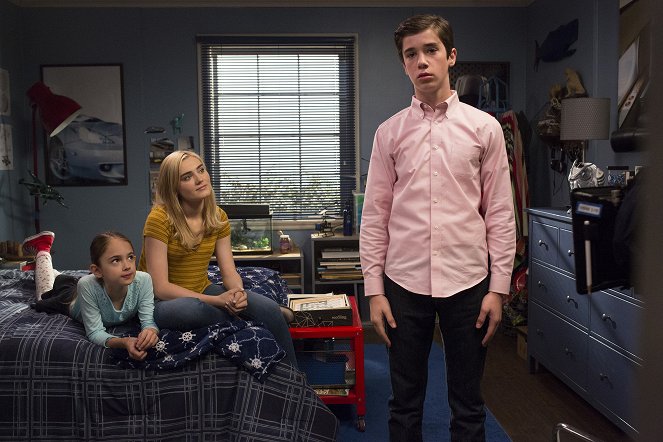 American Housewife - The Inheritance - Photos - Julia Butters, Meg Donnelly, Daniel DiMaggio
