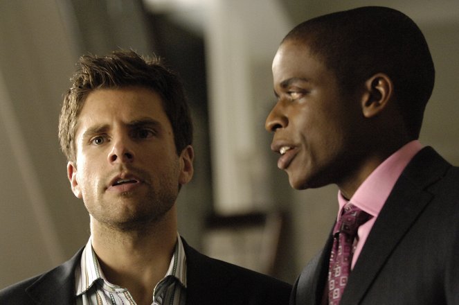 Psych - Season 1 - Cloudy... With a Chance of Murder - Photos - James Roday Rodriguez, Dulé Hill