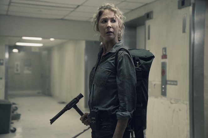 Fear the Walking Dead - I Lose People... - Van film - Jenna Elfman