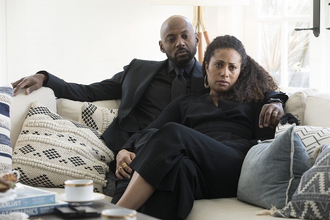 A Million Little Things - Season 1 - Pilot - Van film - Romany Malco, Christina Moses