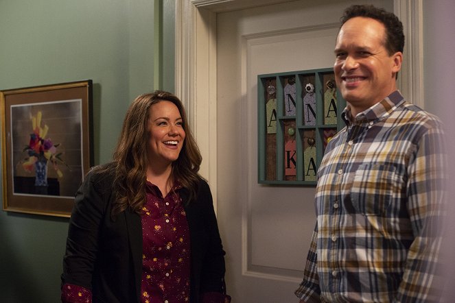 American Housewife - Mom Guilt - Making of - Katy Mixon, Diedrich Bader