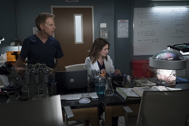 Grey's Anatomy - Season 15 - With a Wonder and a Wild Desire - Film - Greg Germann, Caterina Scorsone
