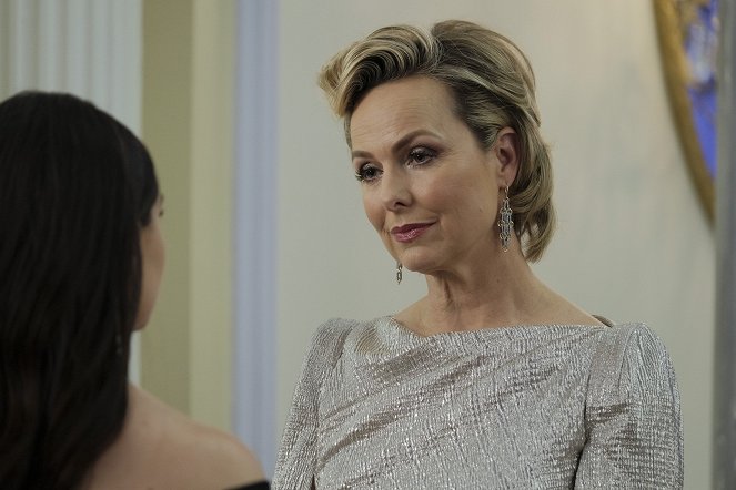 The Bold Type - The Domino Effect - Photos - Melora Hardin