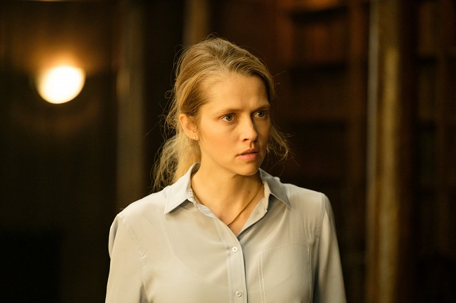 A Discovery of Witches - Episode 3 - Kuvat elokuvasta - Teresa Palmer