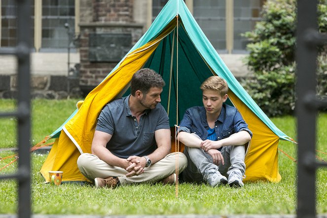 Herzensbrecher - Vater von vier Söhnen - Mut zur Zukunft - Photos - Simon Böer, Tom Hoßbach