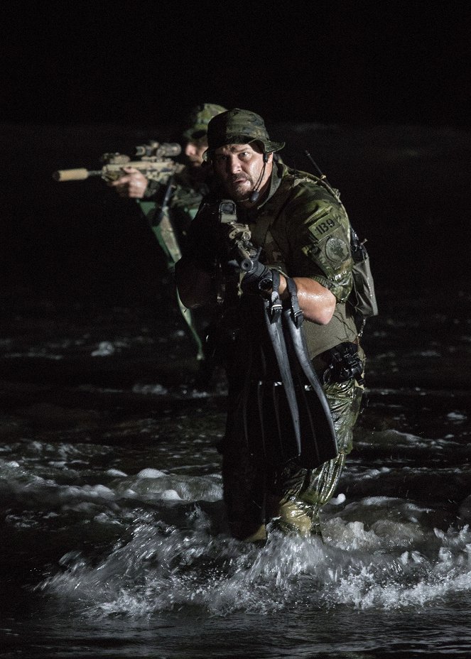 SEAL Team - Season 2 - Fracture - Kuvat elokuvasta - David Boreanaz