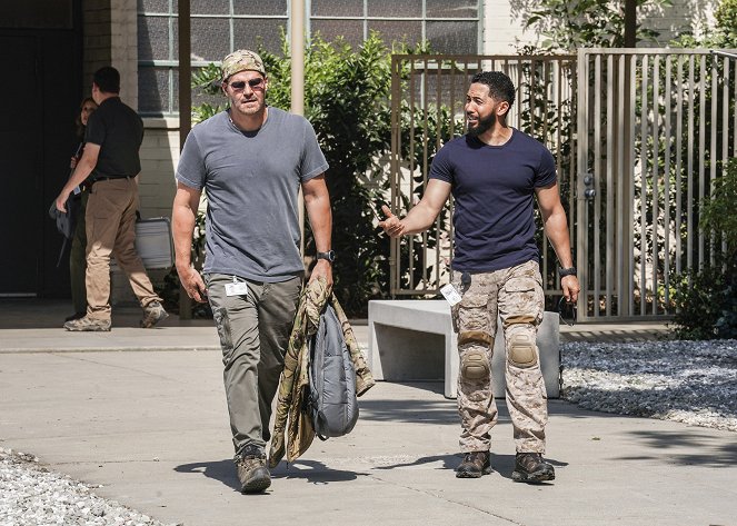 SEAL Team - Season 2 - Fracture - Filmfotók - David Boreanaz, Neil Brown Jr.