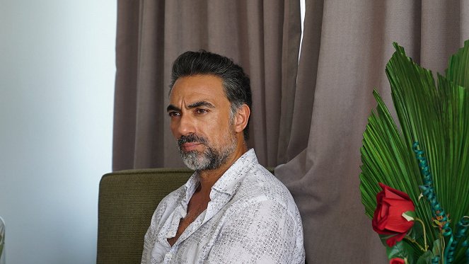 Sevgili Komşum - De la película
