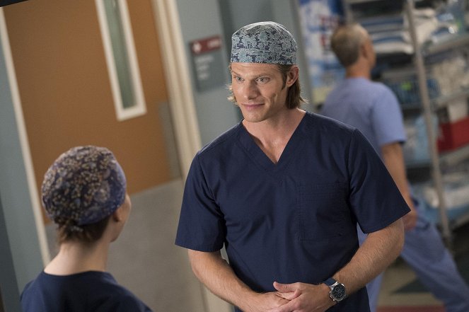 Grey's Anatomy - Season 15 - Gut Feeling - Photos - Chris Carmack