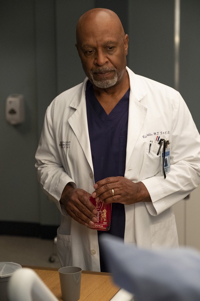 Grey's Anatomy - Gut Feeling - Photos - James Pickens Jr.