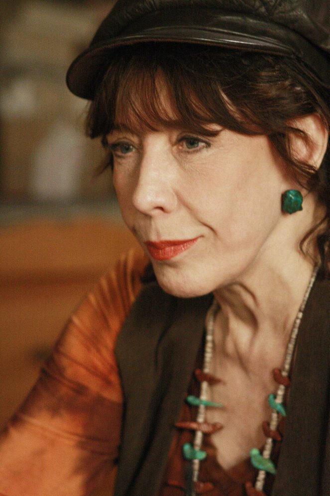 Desperate Housewives - What More Do I Need? - Photos - Lily Tomlin