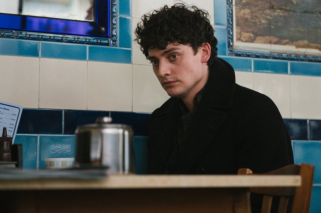 Dead in a Week (Or Your Money Back) - Film - Aneurin Barnard