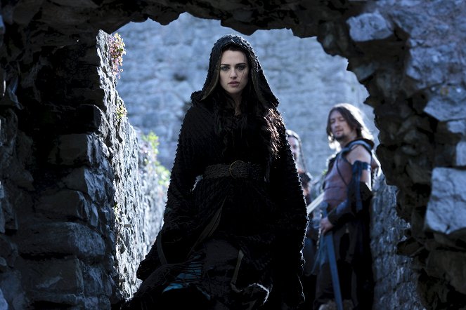 Merlin kalandjai - His Father's Son - Filmfotók - Katie McGrath