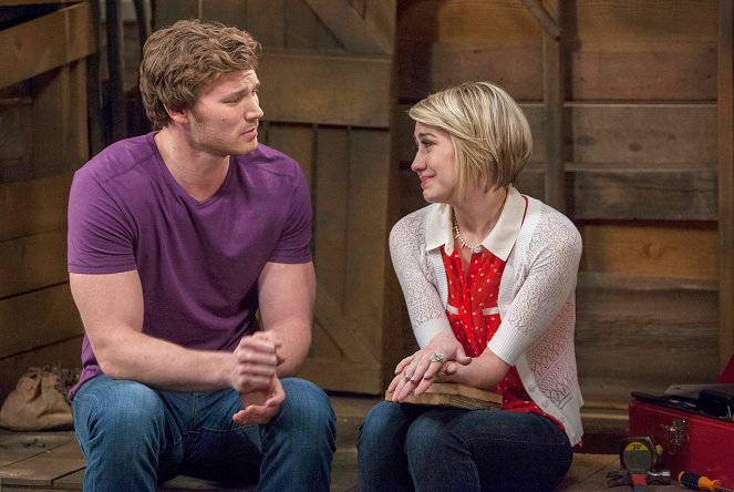 Baby Daddy - You Can't Go Home Again - Photos - Derek Theler, Chelsea Kane