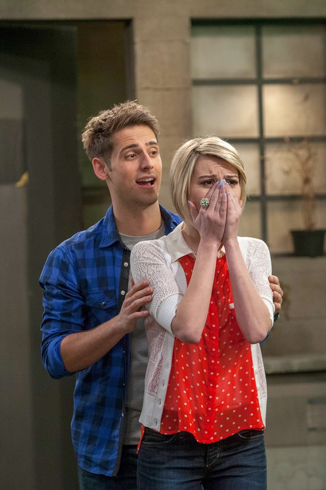 Baby Daddy - You Can't Go Home Again - Photos - Jean-Luc Bilodeau, Chelsea Kane