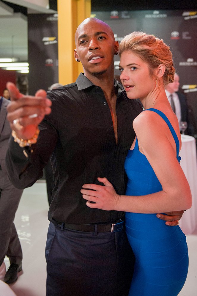 Necessary Roughness - V3 for Vendetta - Photos - Mehcad Brooks, Kate Miner