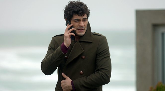 Bizim Hikaye - Season 1 - Episode 18 - Z filmu - Burak Deniz