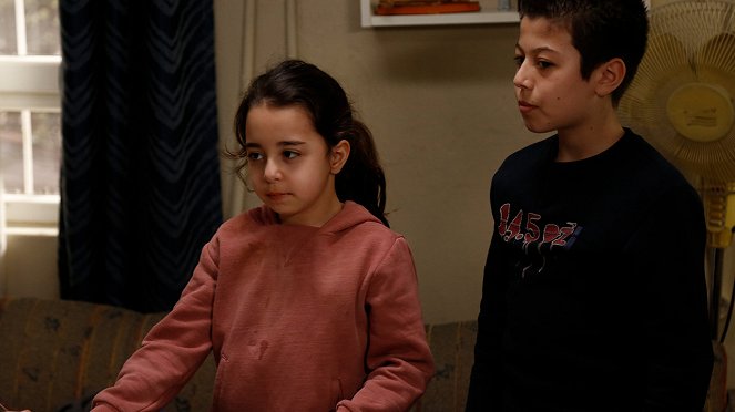 Bizim Hikaye - Episode 30 - Filmfotos - Zeynep Selimoğlu, Alp Akar