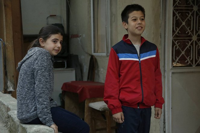 Az én kis családom - Episode 31 - Filmfotók - Zeynep Selimoğlu, Alp Akar