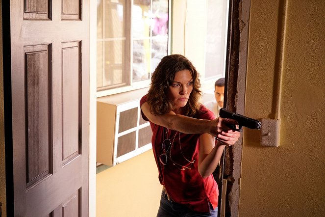 Criminal Minds: Beyond Borders - Season 1 - De Los Inocentes - Photos - Alana De La Garza