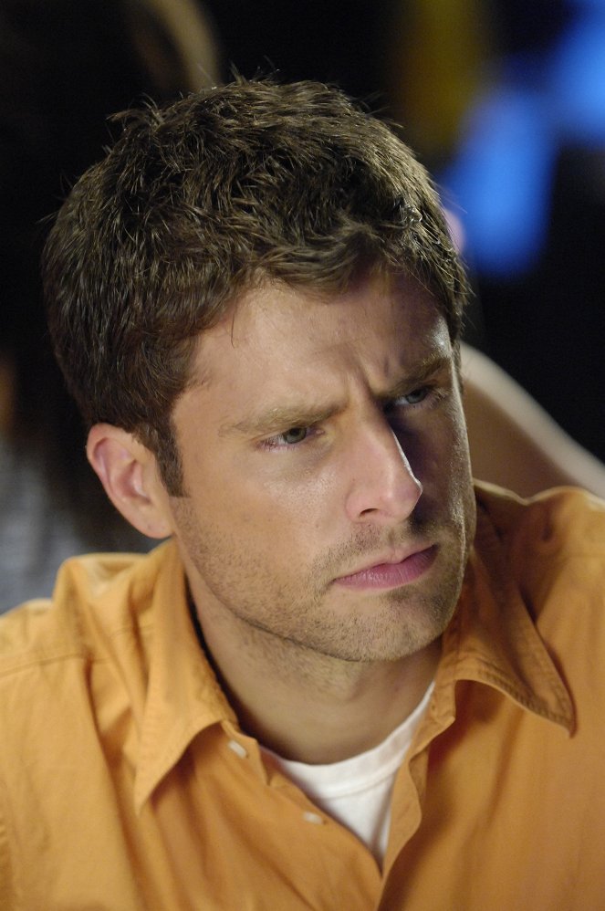 Psych - Poker? I Barely Know Her - Photos - James Roday Rodriguez