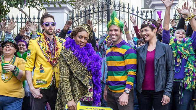 NCIS: New Orleans - Season 1 - Le Carnaval de la Mort - De la película - Rob Kerkovich, CCH Pounder, Lucas Black, Zoe McLellan