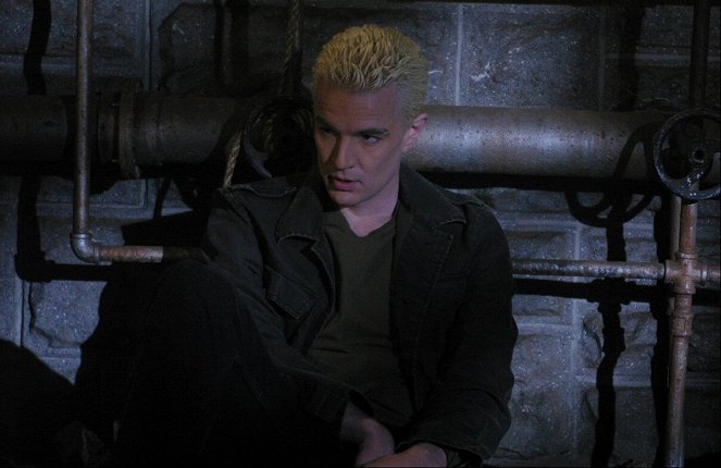 Buffy, a vámpírok réme - Az első randi - Filmfotók - James Marsters