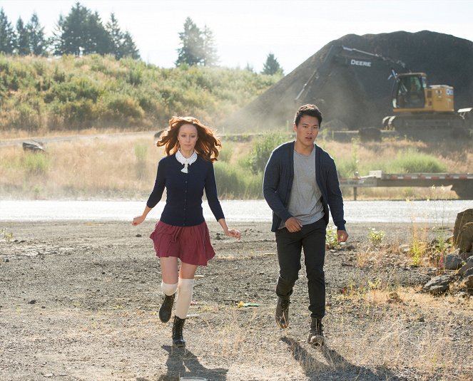 The Librarians - And What Lies Beneath the Stones - De la película - Lindy Booth, John Harlan Kim