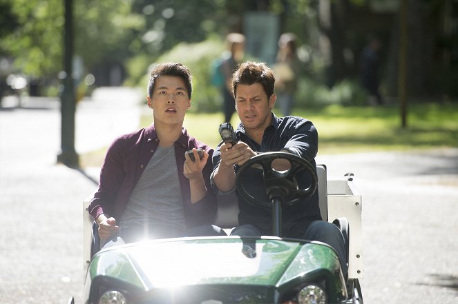 The Librarians - And the Cost of Education - Van film - John Harlan Kim, Christian Kane