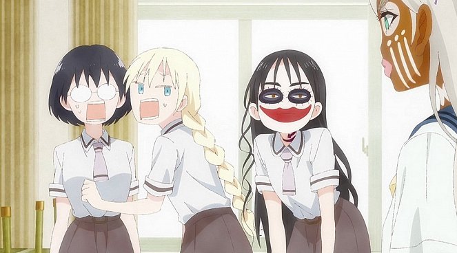 Asobi asobase - Filmfotók