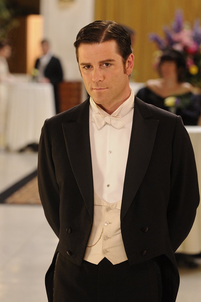 Murdoch Mysteries - Season 3 - This One Goes to Eleven - Photos - Yannick Bisson