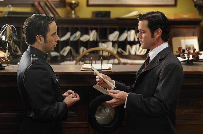 Murdoch Mysteries – Auf den Spuren mysteriöser Mordfälle - Future Imperfect - Filmfotos - Jonny Harris, Yannick Bisson