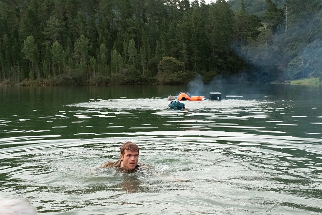 Jezero 6 - Z filmu - Greg Kriek