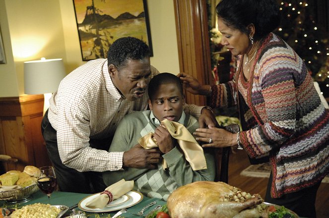 Psych - Gus's Dad May Have Killed an Old Guy - Van film - Ernie Hudson, Dulé Hill, Phylicia Rashad