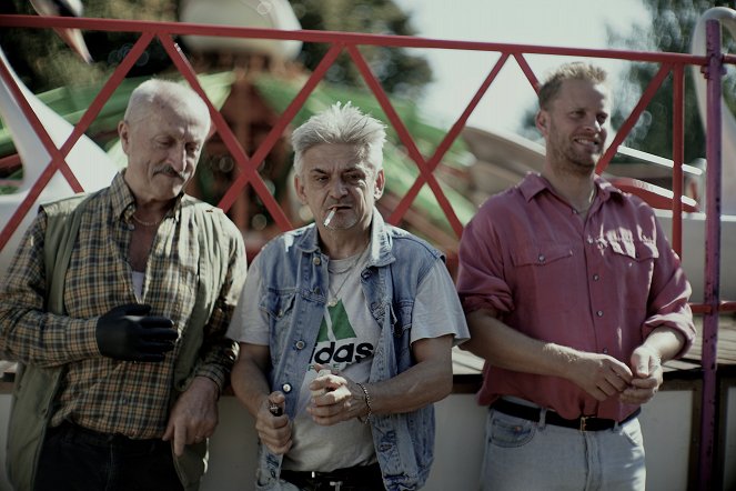 Pouť - De la película - Oldřich Navrátil, Michal Suchánek, Jakub Prachař