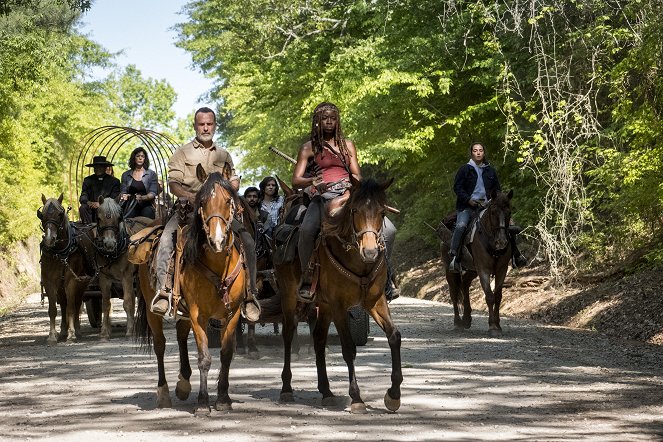 The Walking Dead - Season 9 - A New Beginning - Photos - Andrew Lincoln, Danai Gurira