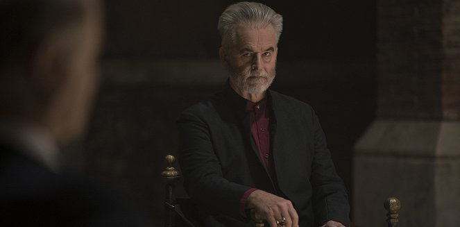 A Discovery of Witches - Episode 4 - Photos - Trevor Eve