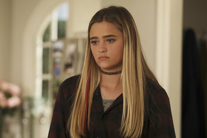A Million Little Things - Band of Dads - Van film - Lizzy Greene