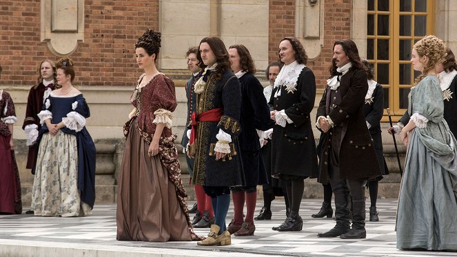 Versailles - Season 3 - Smoke and Mirrors - Photos