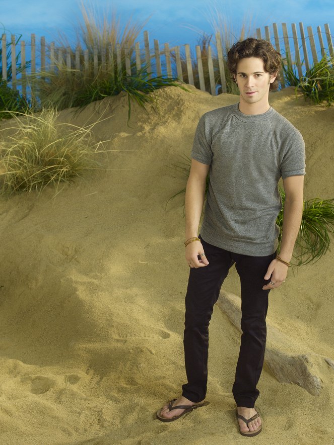 Revenge - Season 1 - Promoción - Connor Paolo