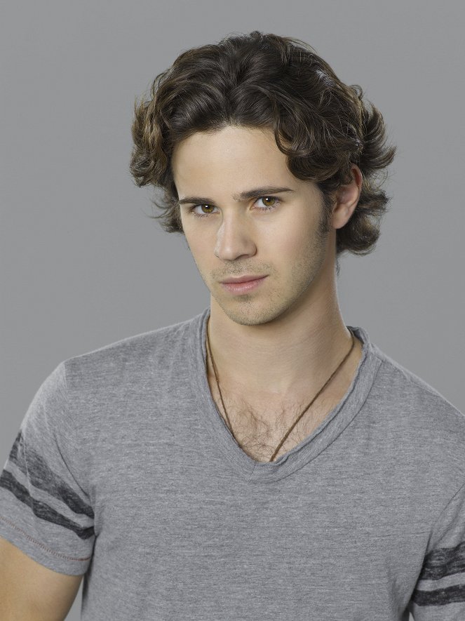 Revenge - Season 1 - Promo - Connor Paolo