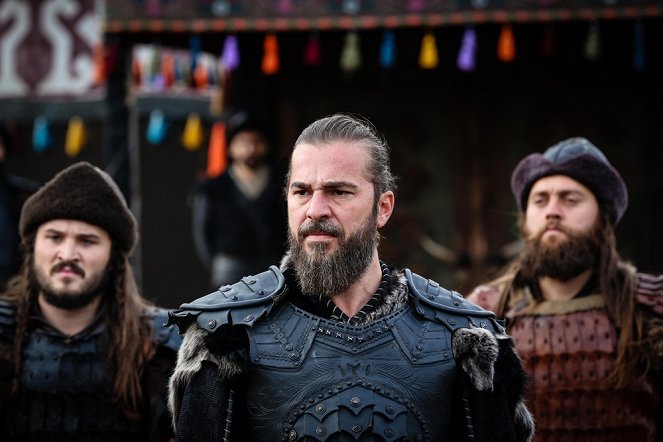 Diriliş: Ertuğrul - Evlilik - De la película - Engin Altan Düzyatan