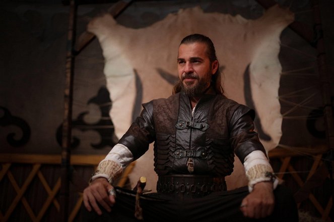 Resurrection: Ertugrul - Anadolu Planları - Photos - Engin Altan Düzyatan