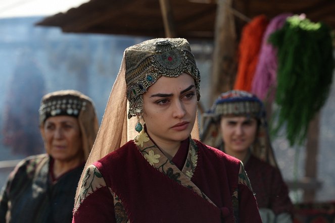 Diriliş: Ertuğrul - Kimiz Biz - De la película