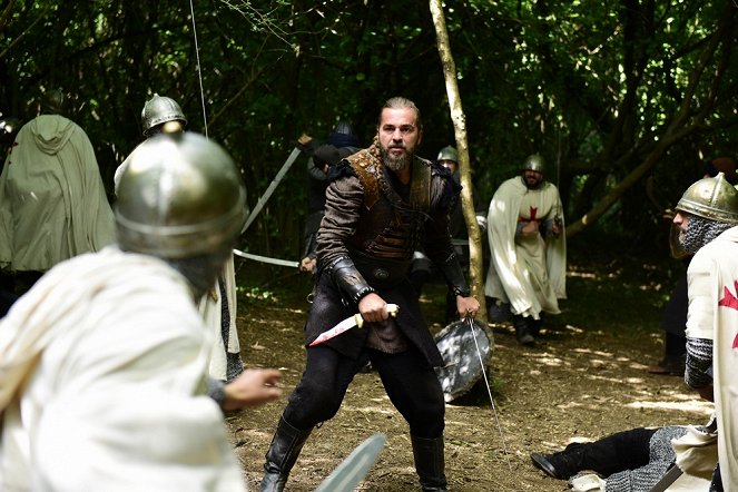 Resurrection: Ertugrul - Bir Köpek Bir Köpektir - Photos