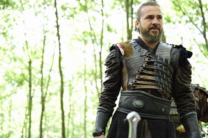 Resurrection: Ertugrul - Bir Köpek Bir Köpektir - Photos