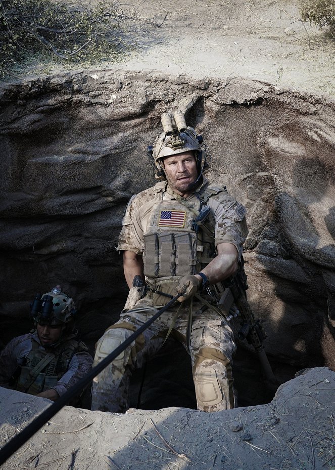 SEAL Team - Never Say Die - Kuvat elokuvasta - Max Thieriot, David Boreanaz