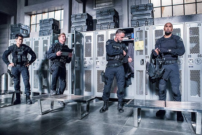 SWAT - Különleges egység - Season 2 - Rengés - Filmfotók - David Lim, Kenny Johnson, Jay Harrington, Shemar Moore