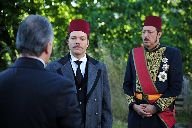 Payitaht: Abdülhamid - Season 1 - Episode 17 - De la película - Kaan Turgut, Hakan Boyav