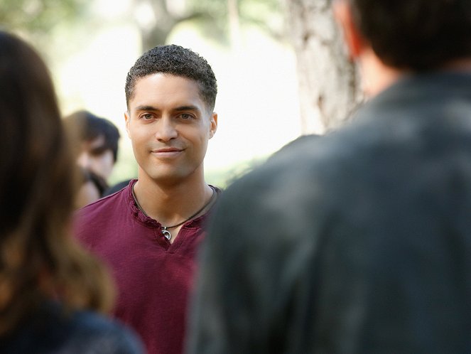 Extant - You Say You Want an Evolution - Photos